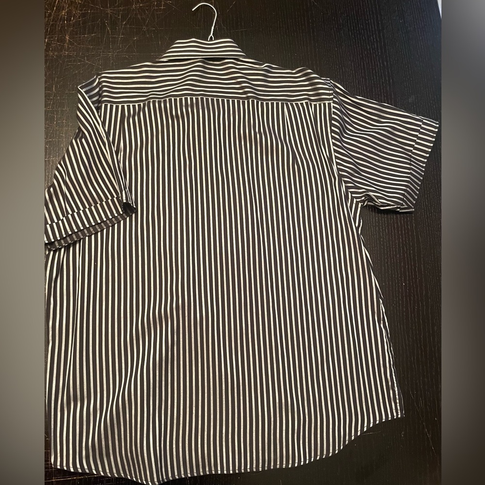 Douglas Wayne Button Down Short Sleeve Shirt - image 2